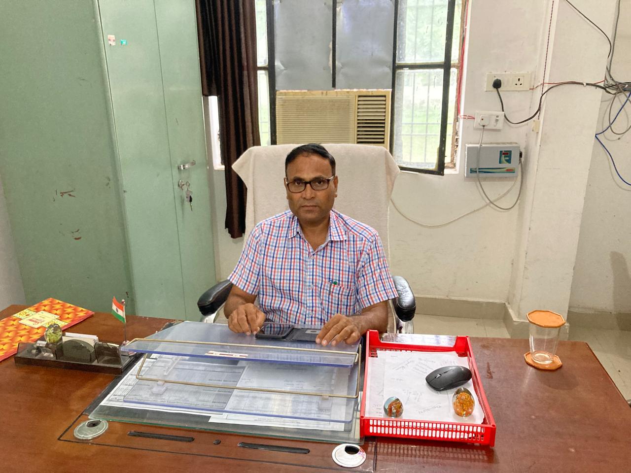 Principal Basant Lal